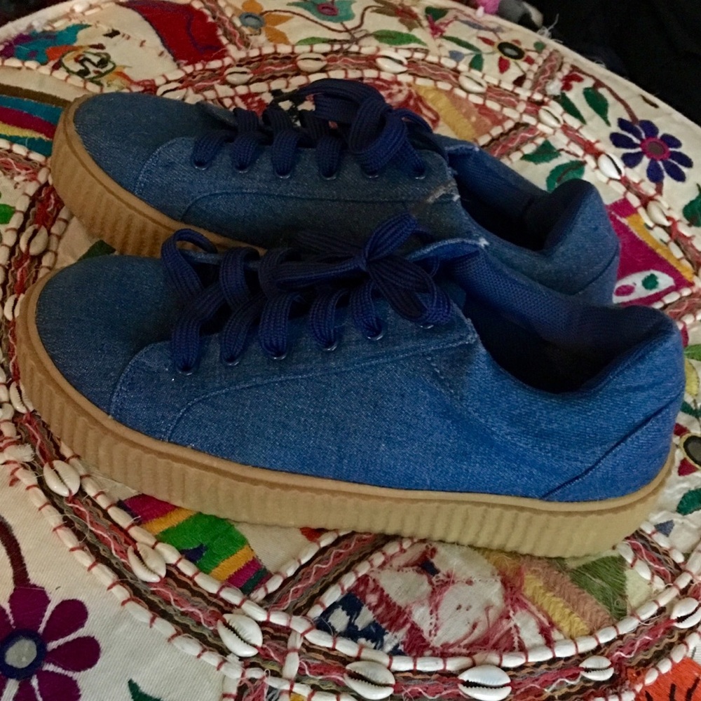 Size 8 Denim, Platform Sneakers, creepers 💙